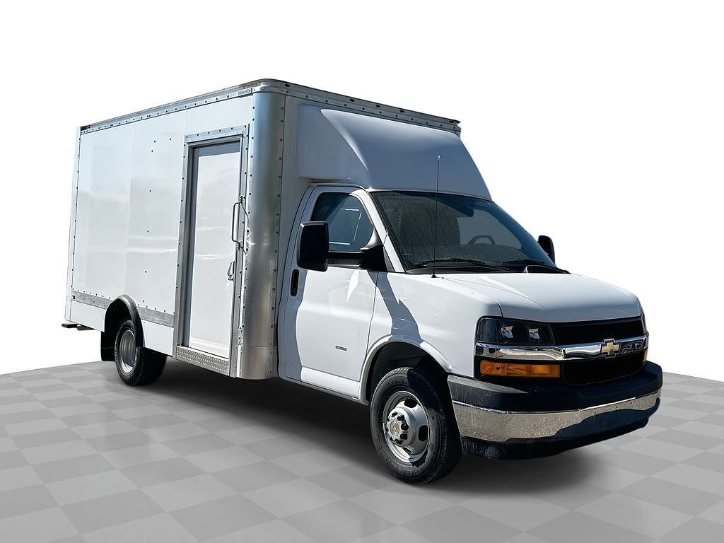 2024 CHEVROLET Express