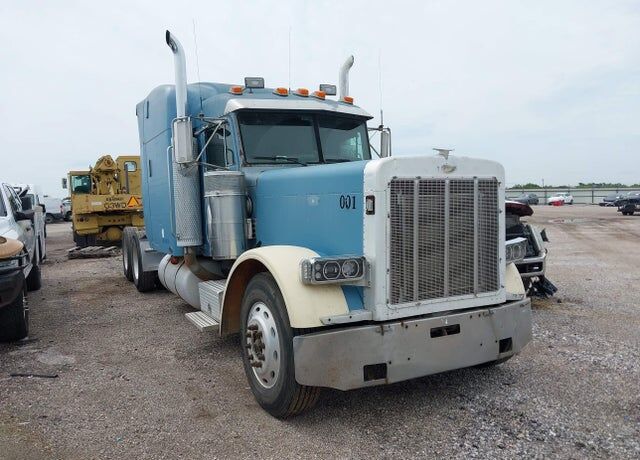 2001 PETERBILT 379