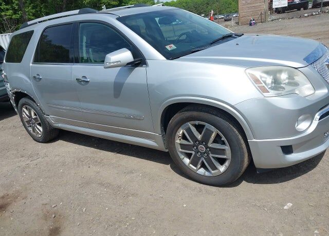 2011 GMC Acadia