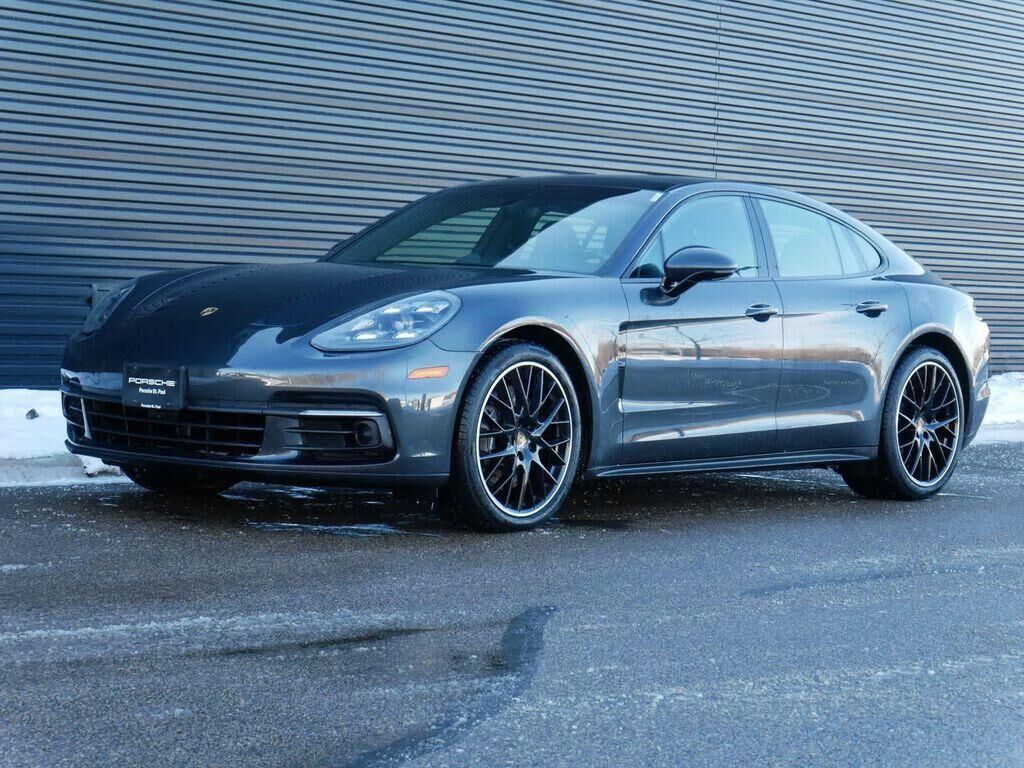 2020 PORSCHE Panamera