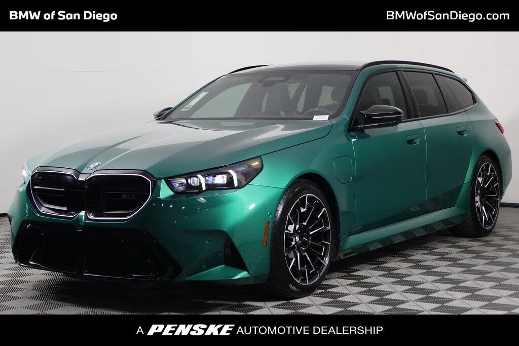 2025 BMW M5