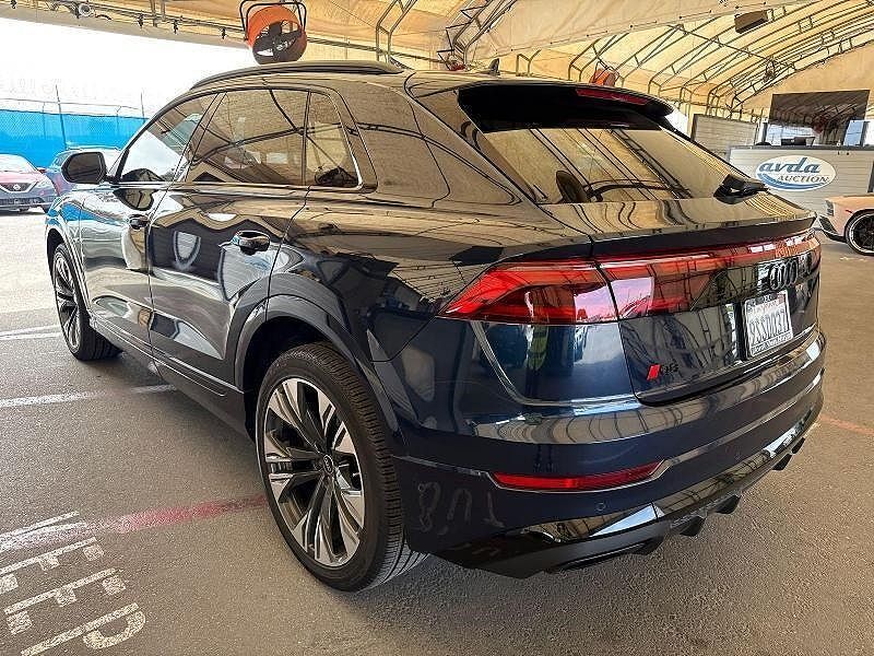 2025 Audi Q8