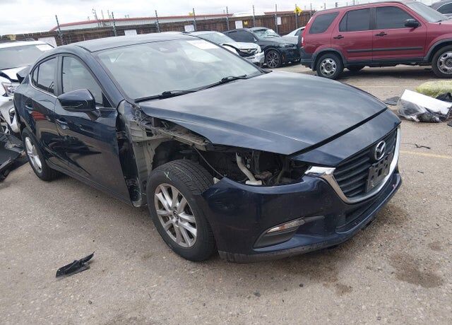 2018 MAZDA Mazda3