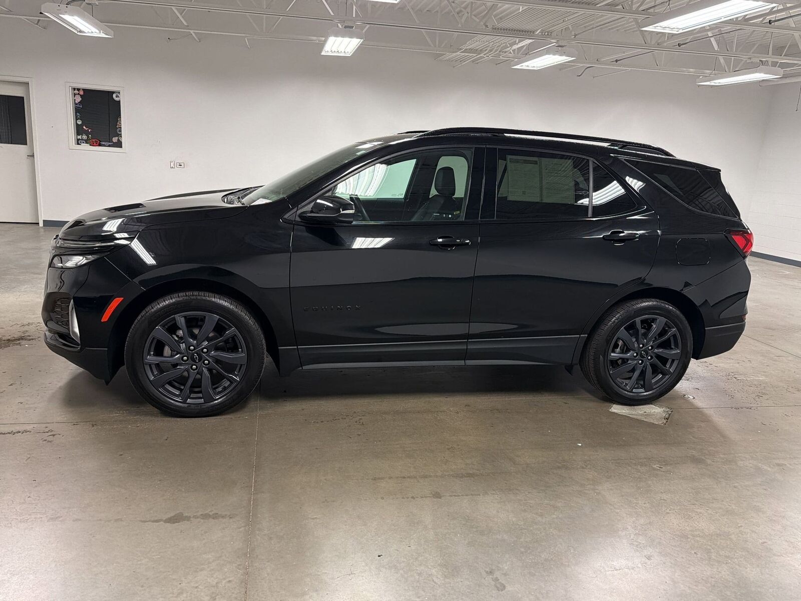 2024 CHEVROLET Equinox