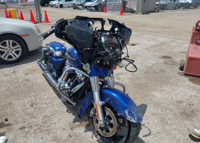 2017 HARLEY DAVIDSON FLHXS / Street Glide Special
