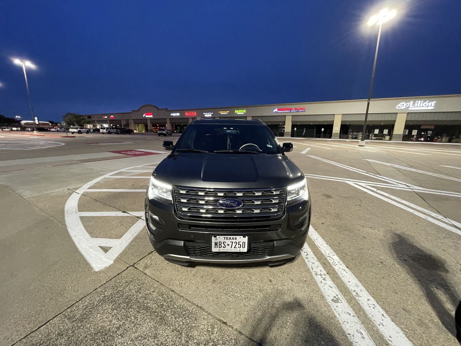 2016 FORD Explorer
