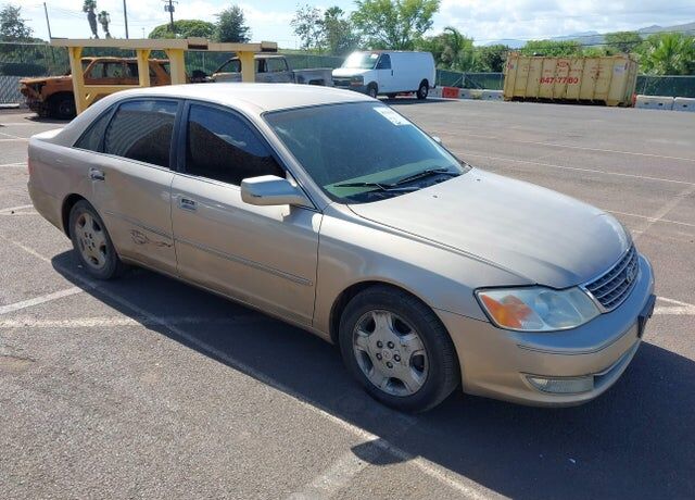 2003 TOYOTA Avalon