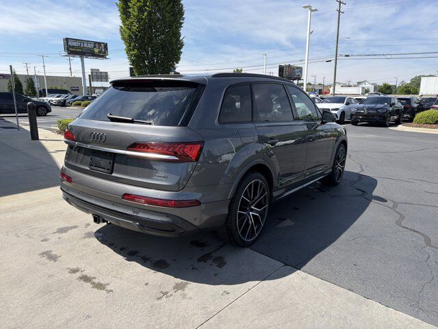 2021 Audi Q7