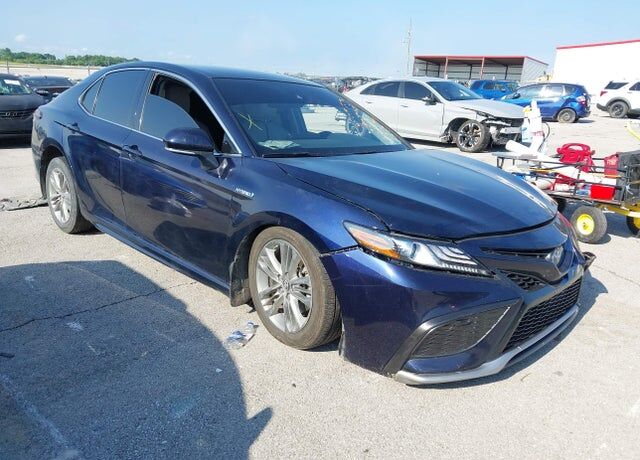 2021 TOYOTA Camry