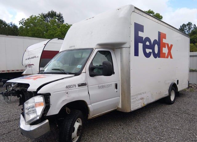 2021 FORD E-450