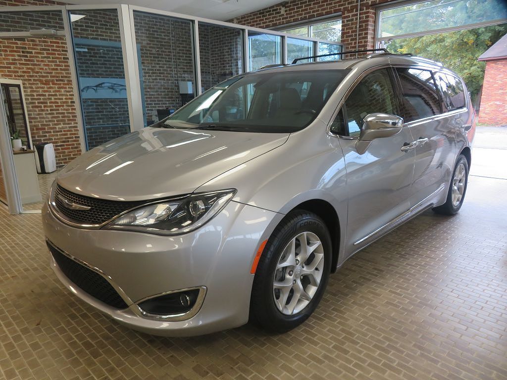 2019 CHRYSLER Pacifica