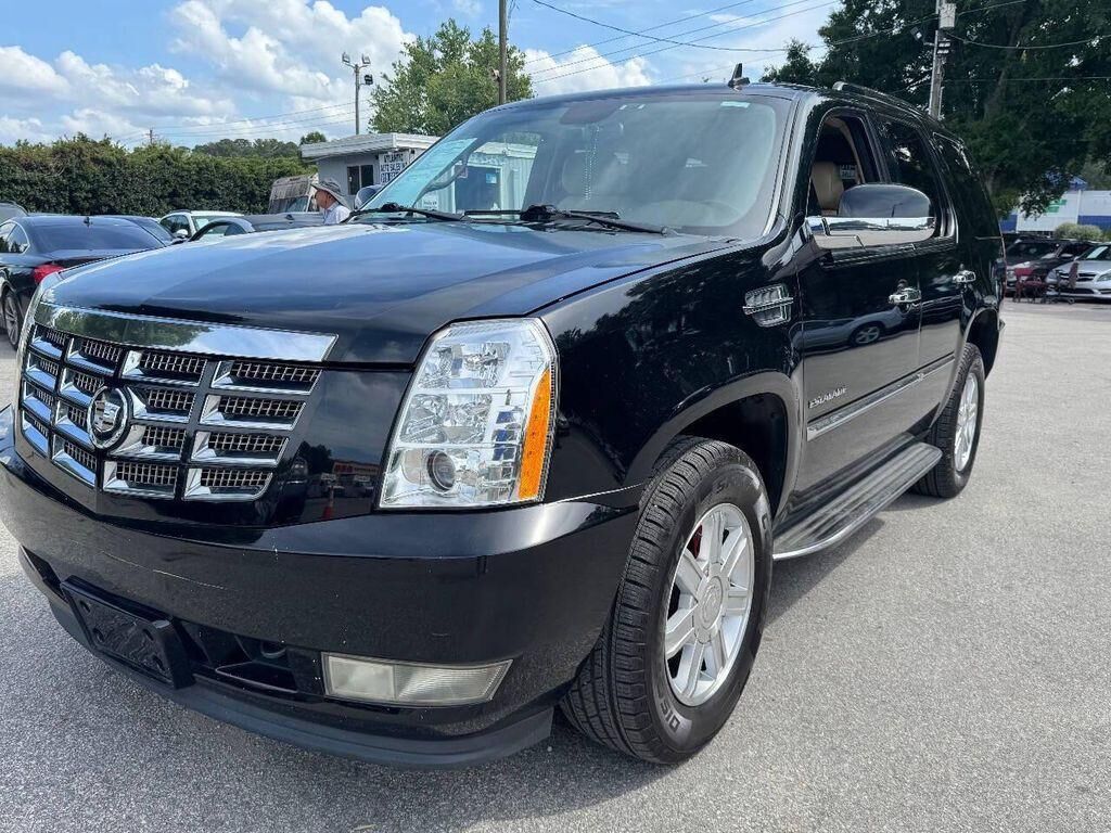 2011 CADILLAC Escalade