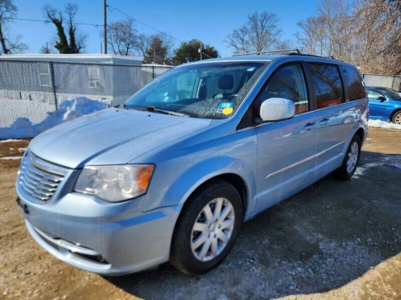 2016 CHRYSLER Town and Country