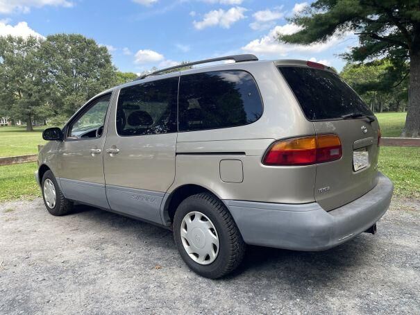 Toyota Sienna