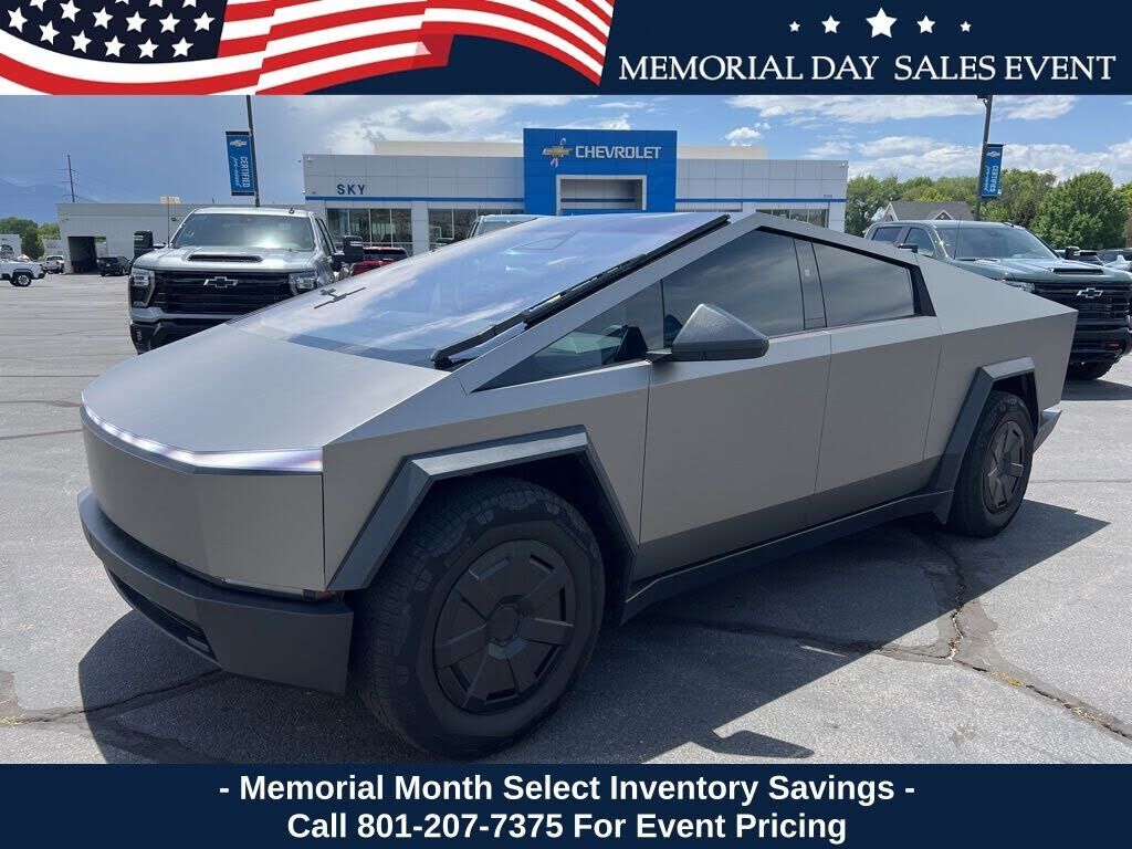 2024 TESLA Cybertruck