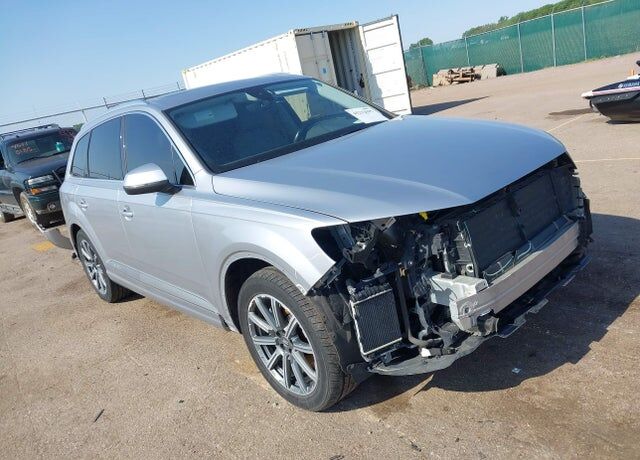 2017 AUDI Q7