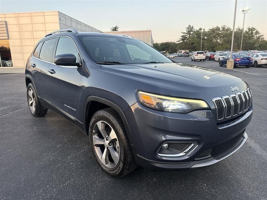 2020 JEEP Cherokee
