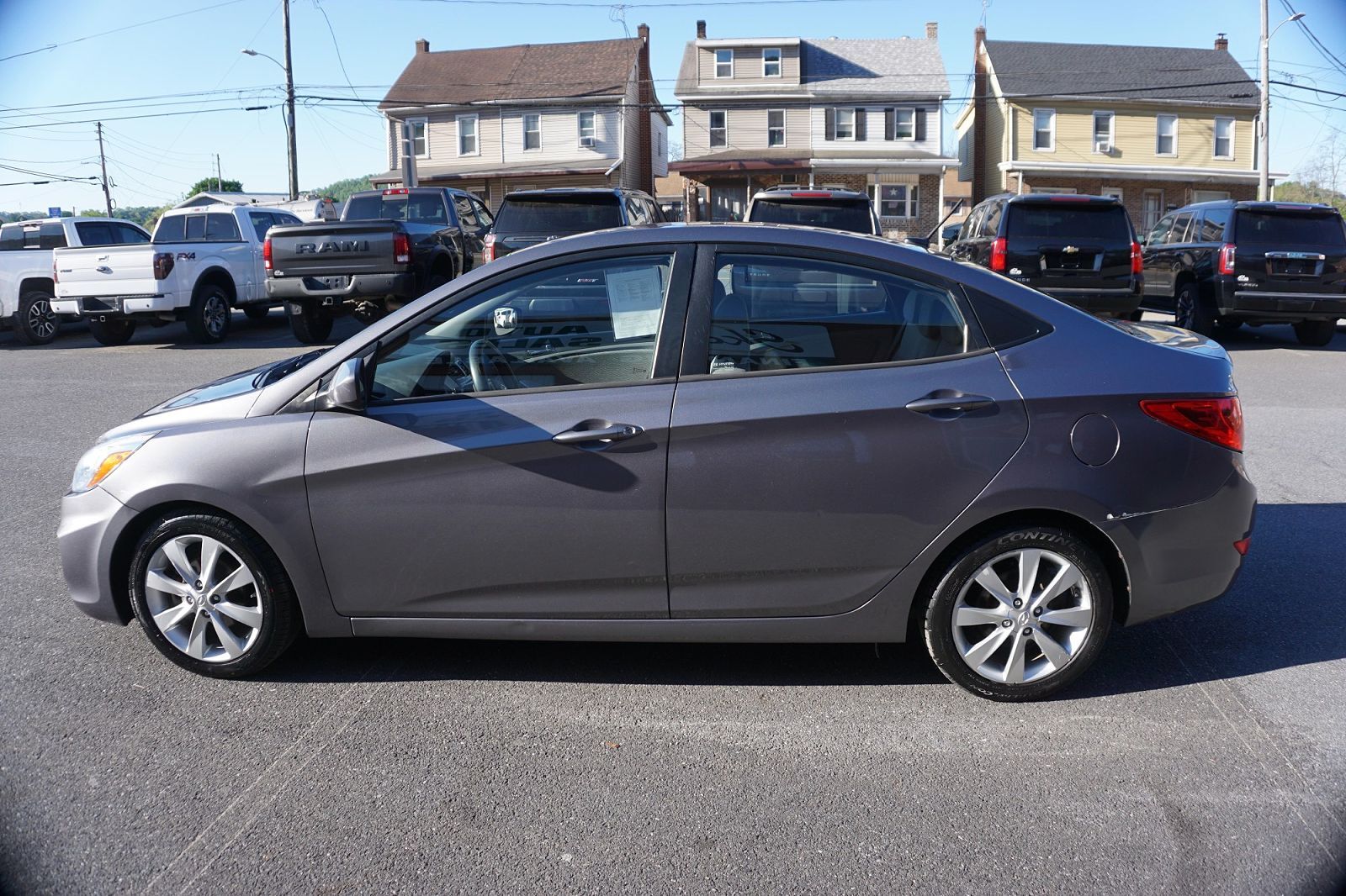 2014 HYUNDAI Accent