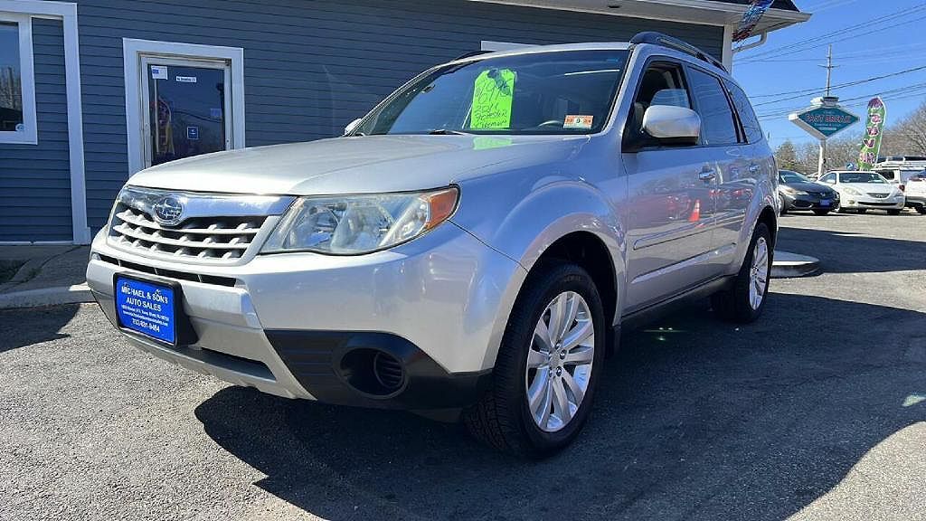 2011 SUBARU Forester