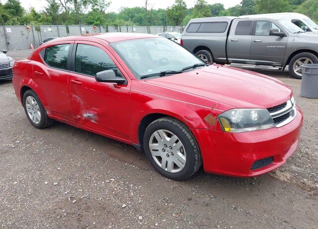 2013 DODGE Avenger