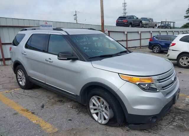 2014 FORD Explorer