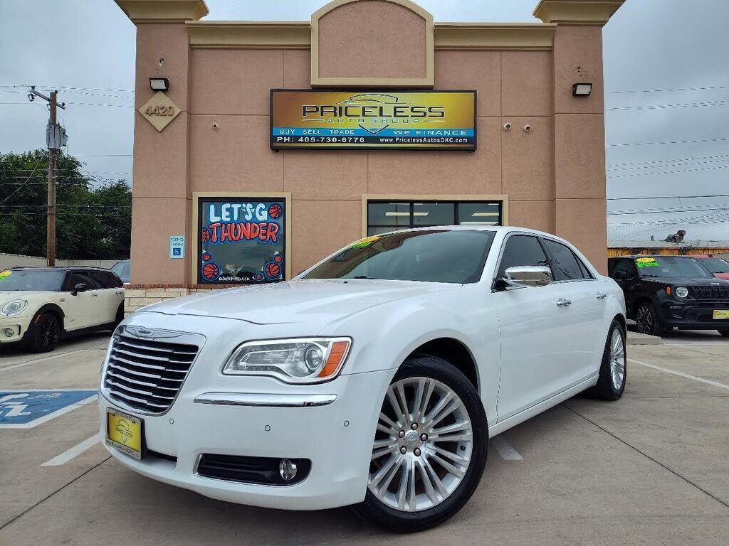 2011 CHRYSLER 300