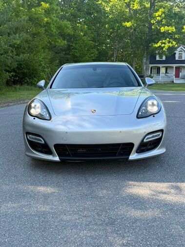 2013 PORSCHE Panamera