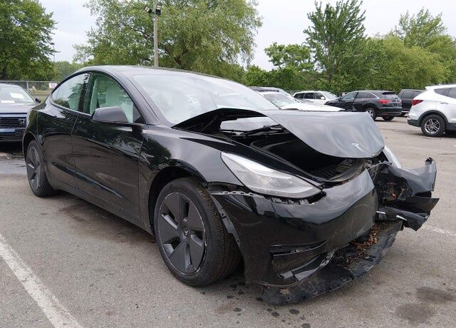 2022 TESLA Model 3