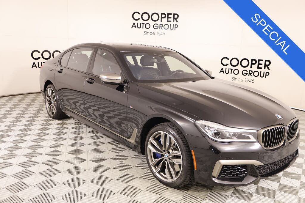 2019 BMW M7