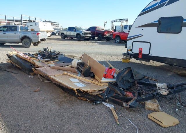 2003 MVP RV INC. (THOR CALIFORNIA) Wanderer/Sonoma