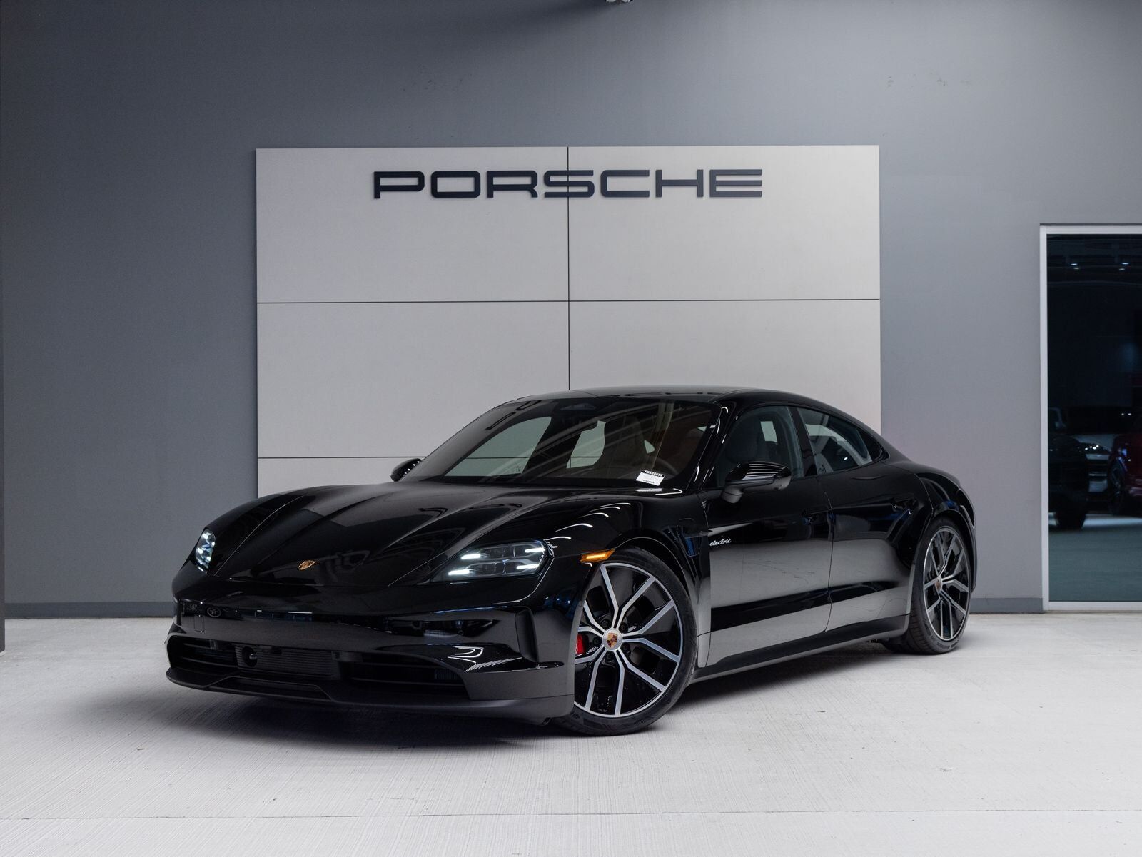 2026 PORSCHE Taycan