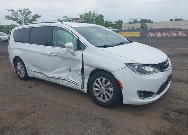 2019 CHRYSLER Pacifica