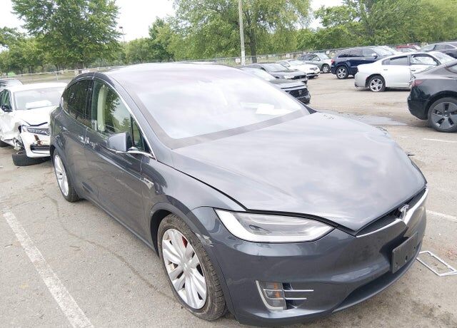 2016 TESLA Model X