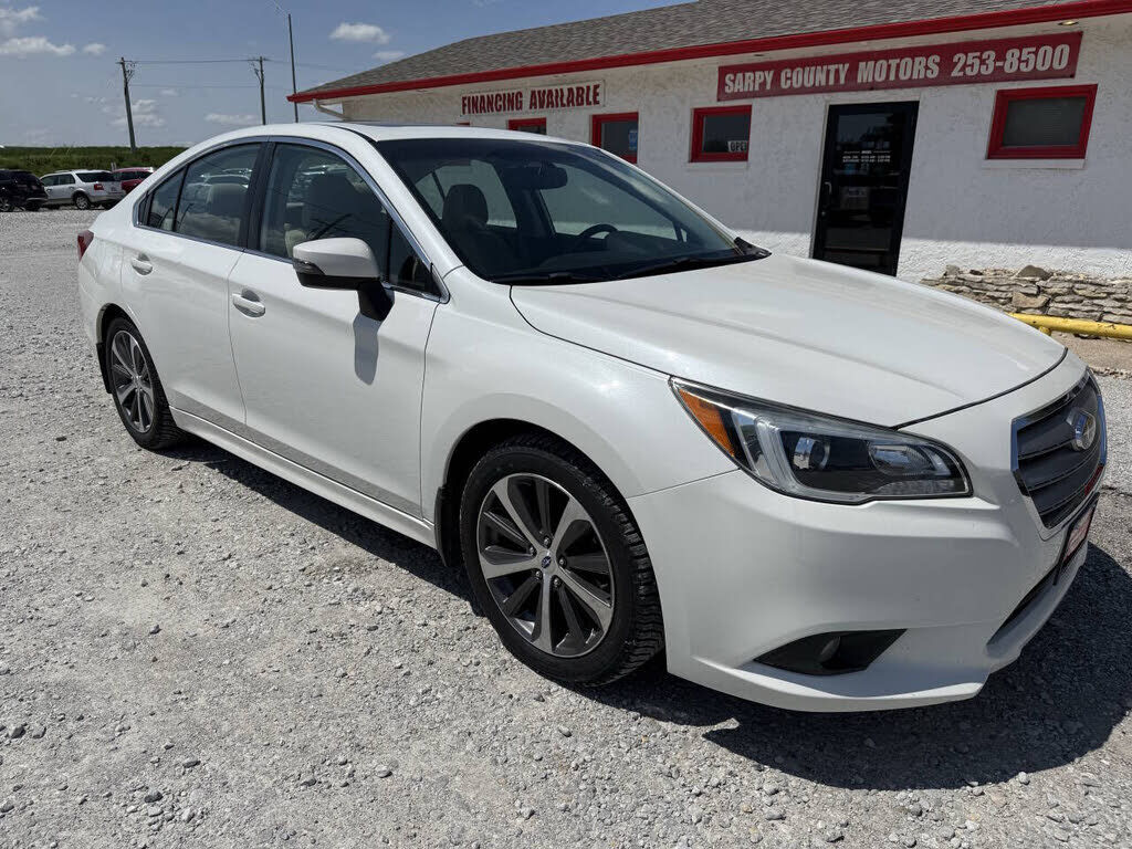 2016 SUBARU Legacy