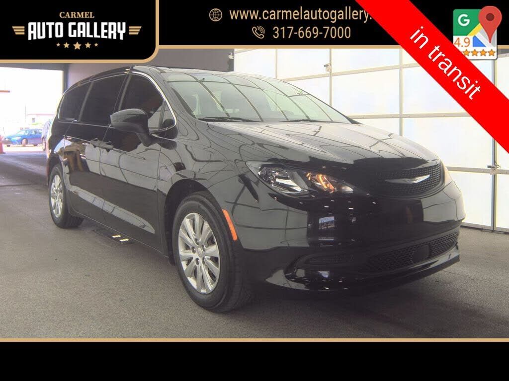 2021 CHRYSLER Voyager