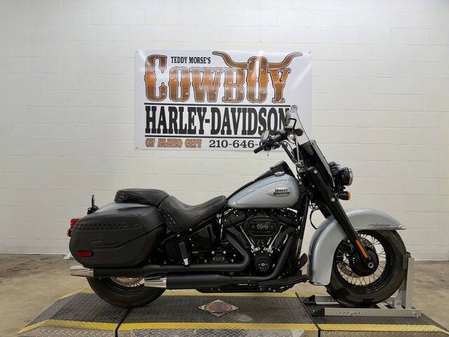 2024 HARLEY DAVIDSON FLHCS / Heritage Classic 114