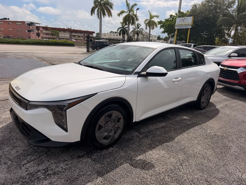 2025 KIA K4