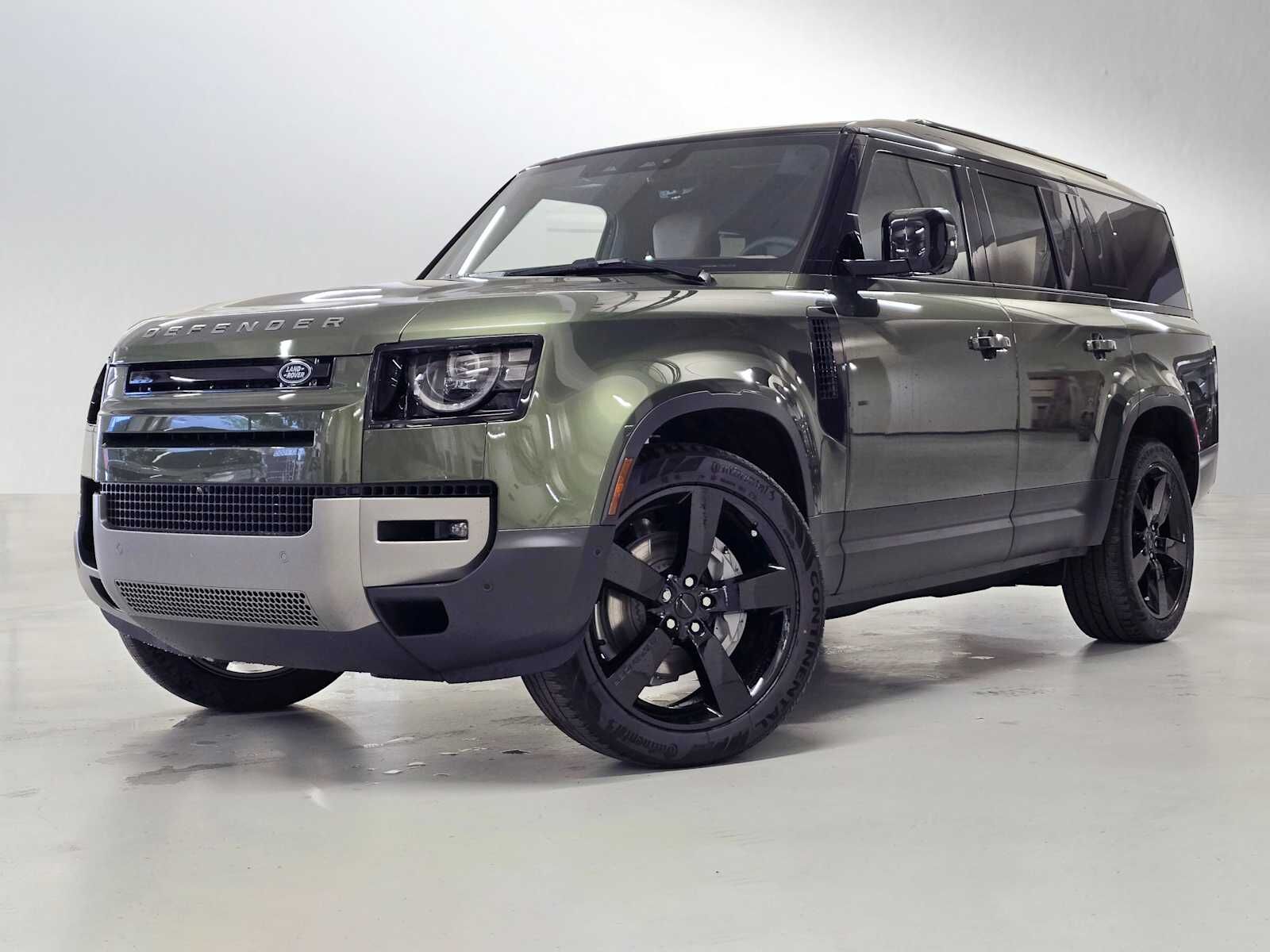 2026 LAND ROVER Defender