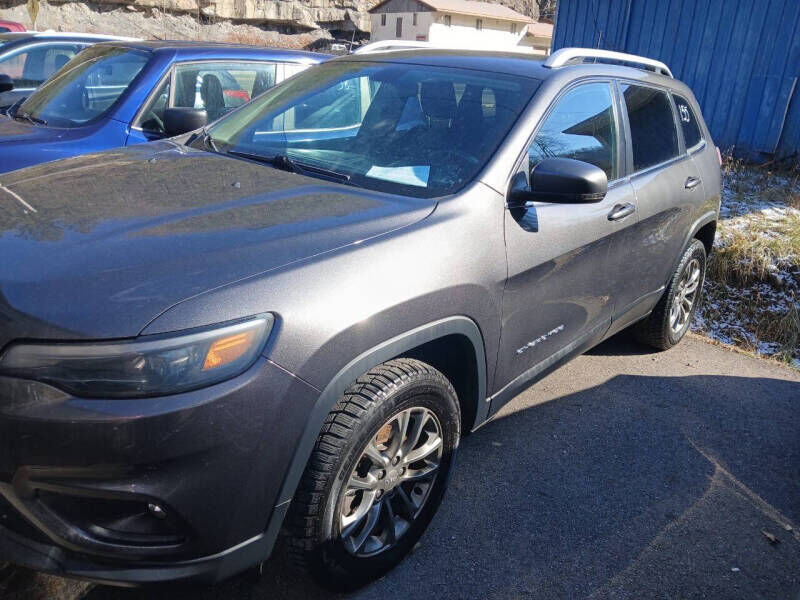 2020 JEEP Cherokee