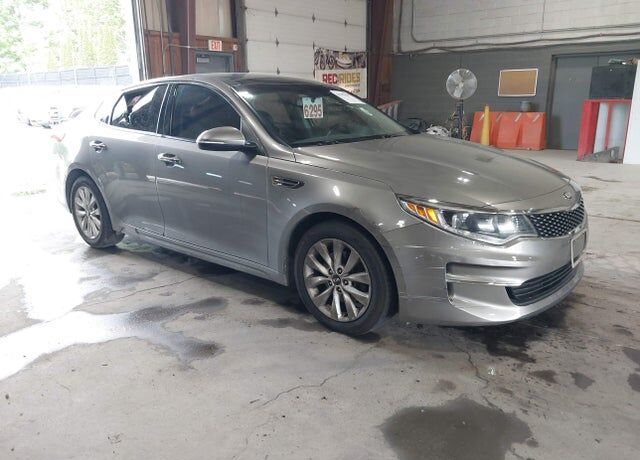 2017 KIA Optima