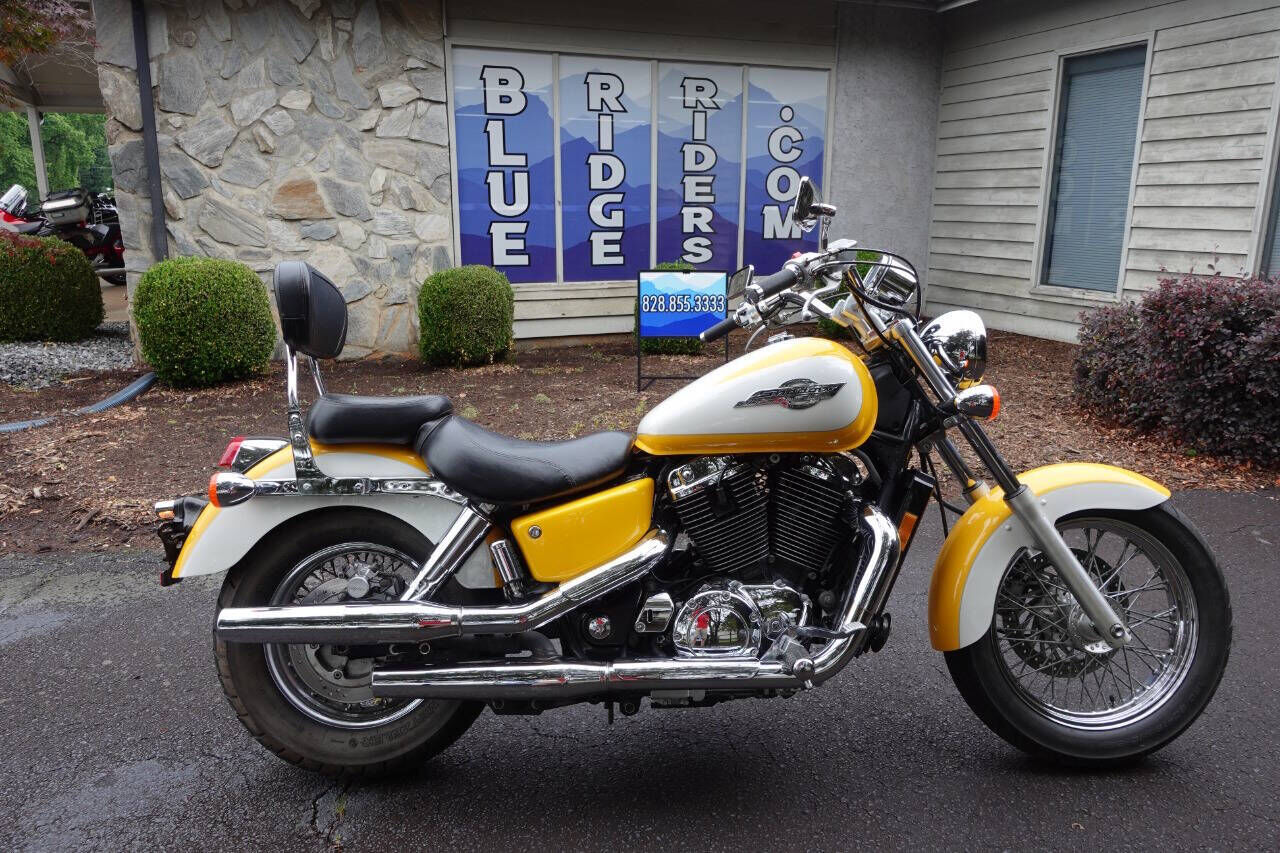 1996 HONDA VT1100C2