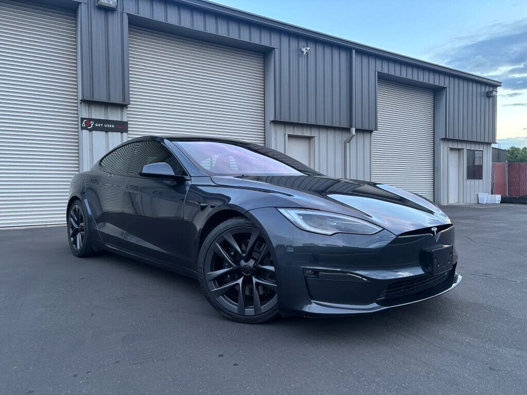 2024 TESLA Model S