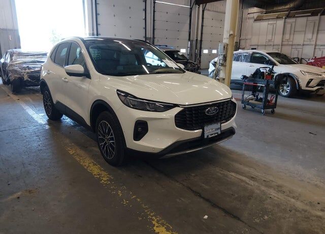 2023 FORD Escape