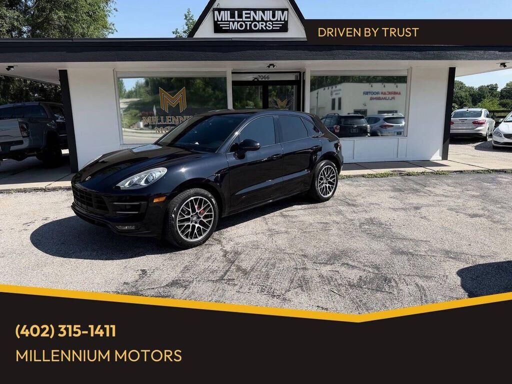 2015 PORSCHE Macan