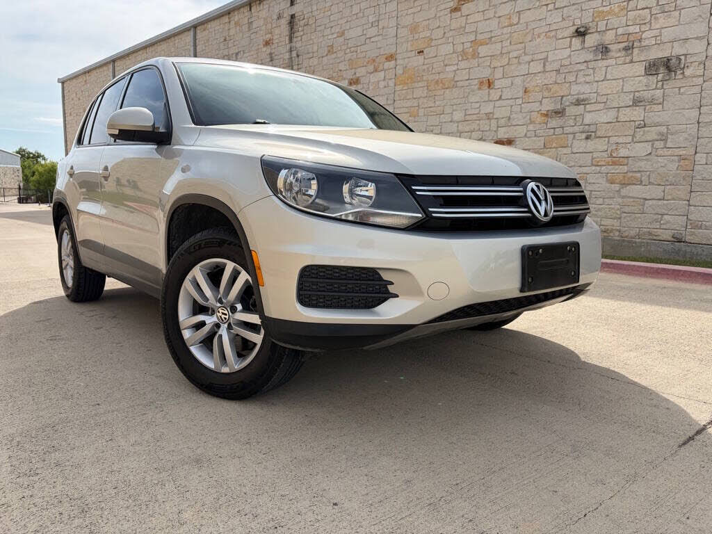 2013 VOLKSWAGEN Tiguan