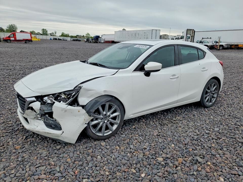 2018 MAZDA Mazda3