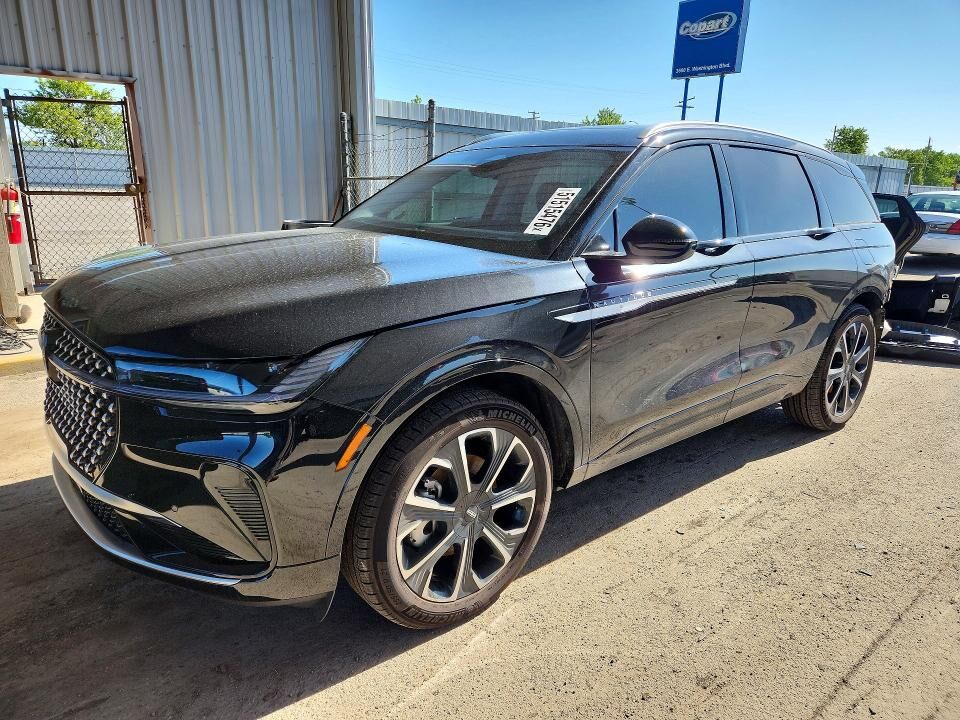 2025 LINCOLN Nautilus