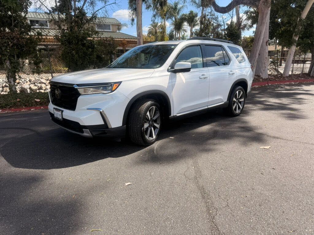 2023 HONDA Pilot