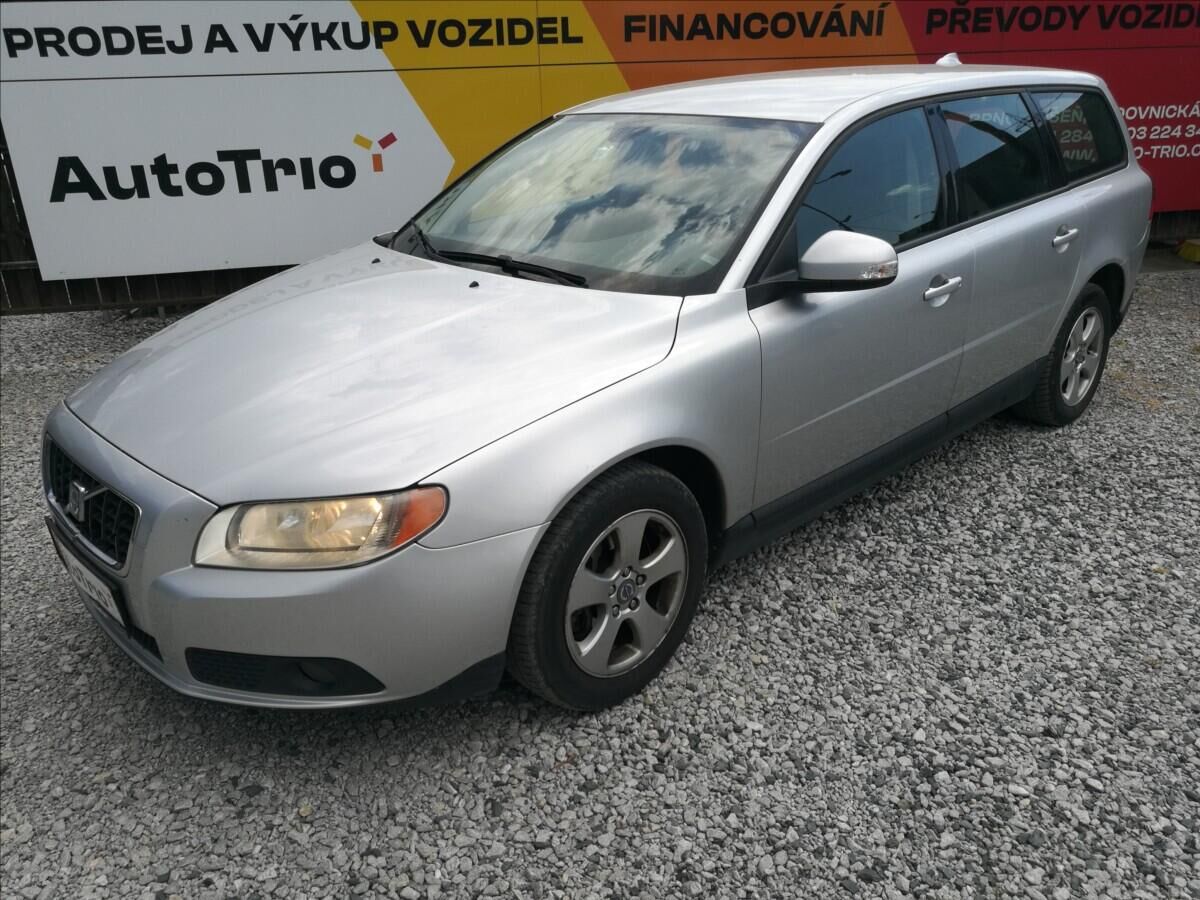2009 VOLVO V70