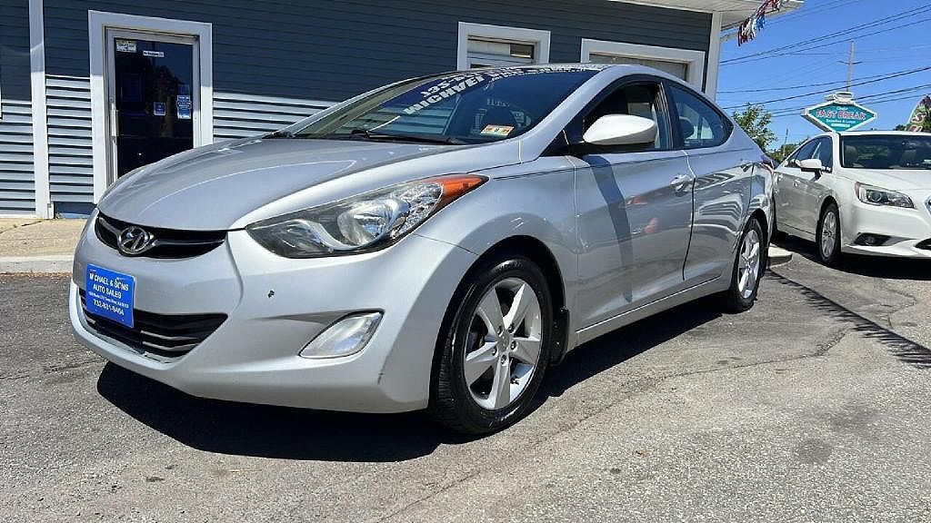 2013 HYUNDAI Elantra